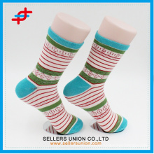 calcetines transpirables de algodón con rayas de colores